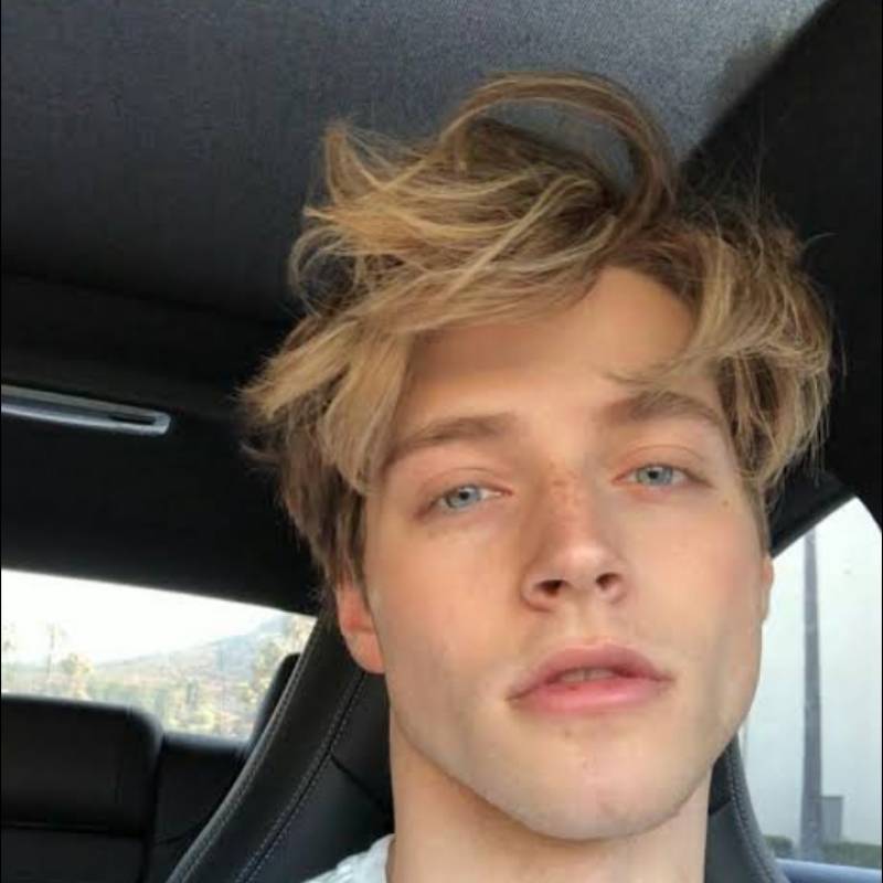 Meet Ankit, 19 Male from Kanada - Free Online Dating at AhhDate