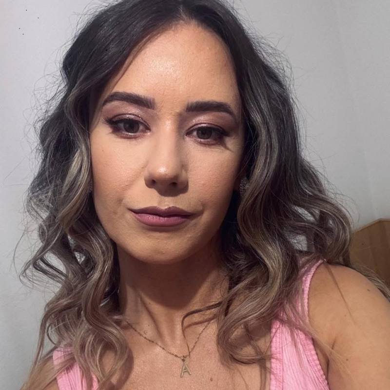 Meet Lara, 36 Female from Suiza - Free Online Dating at AhhDate