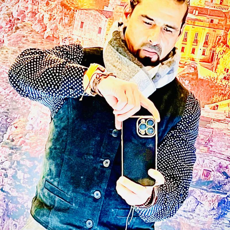 Meet Æjaz, 18 Male from Noorwegen - Free Online Dating at AhhDate