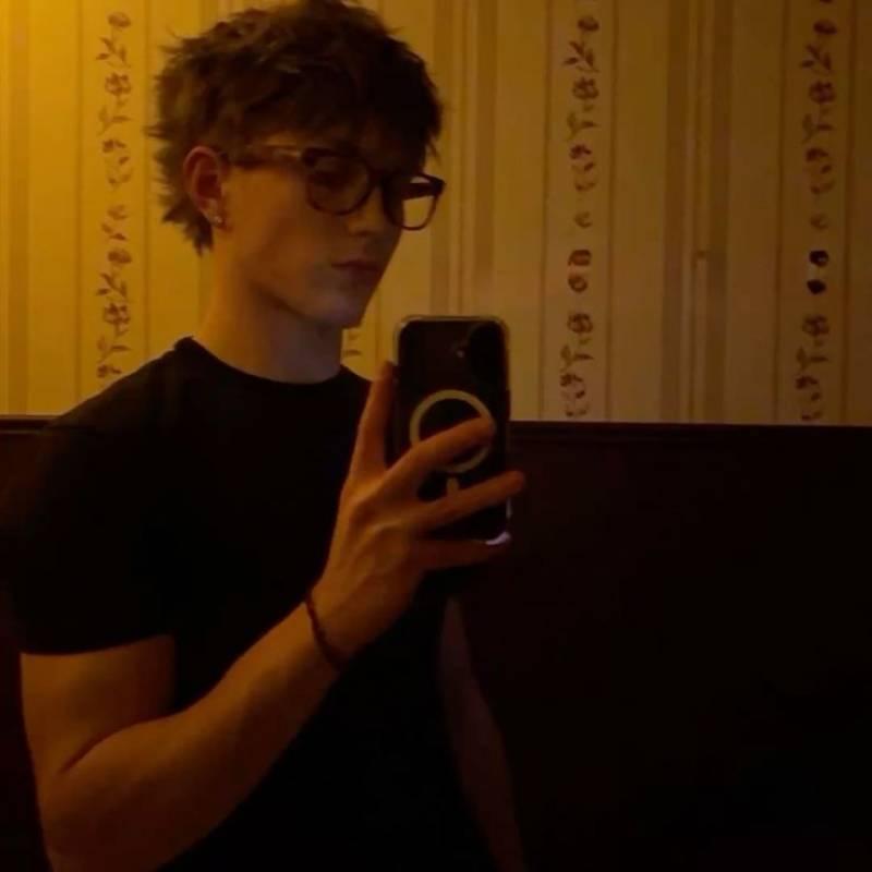 Meet Alexander, 19 Male from Hollanda - Free Online Dating at AhhDate