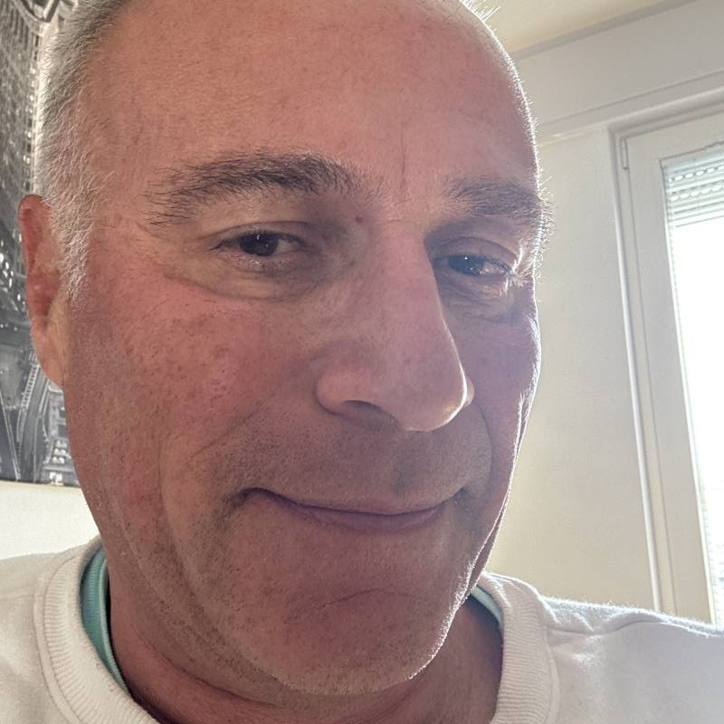 Meet Salvo, 18 Male from لوكسمبورغ - Free Online Dating at AhhDate