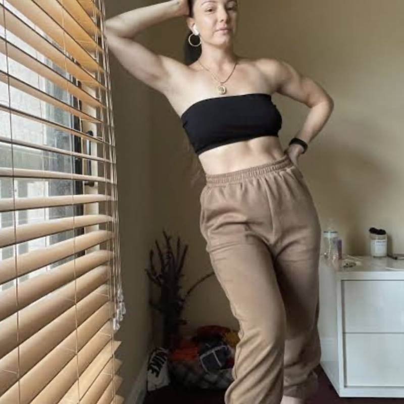 Meet Linda, 18 Female from United States - Free Online Dating at AhhDate