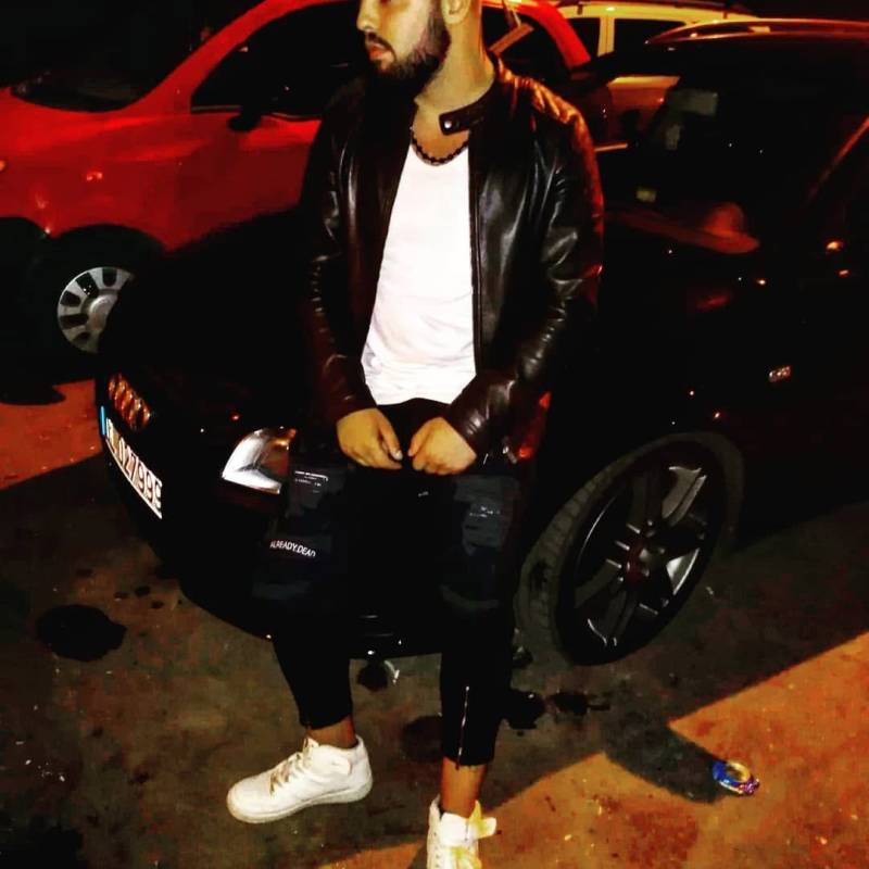 Meet Gabriel, 26 Male from Romênia - Free Online Dating at AhhDate