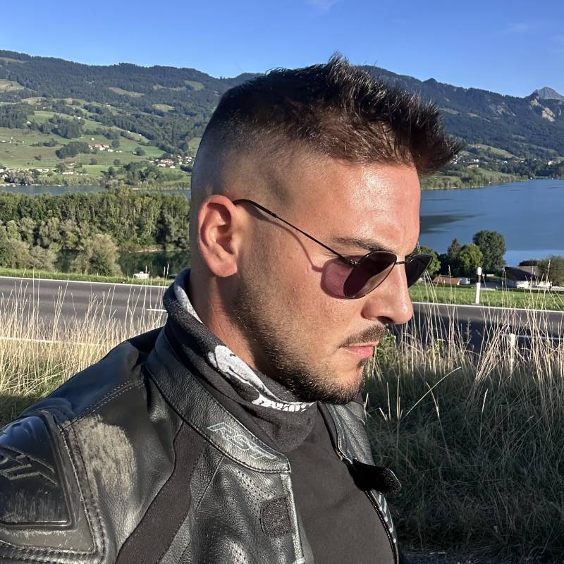 Meet Patrick, 33 Female from Suiza - Free Online Dating at AhhDate - Photo 19395