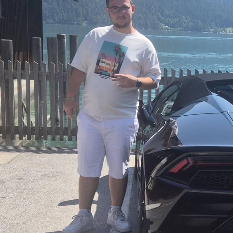 Meet Pierre, 19 Male from Франция - Free Online Dating at AhhDate