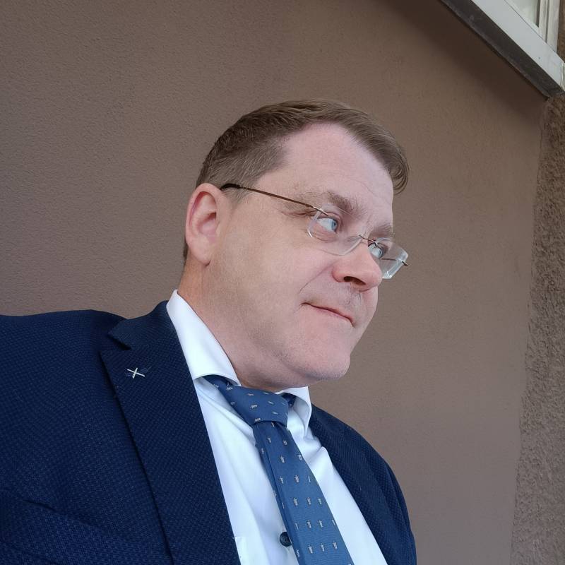 Meet Stéphane, 18 Male from Suíça - Free Online Dating at AhhDate