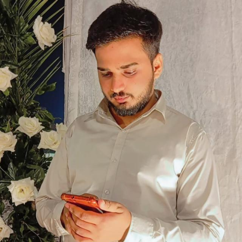 Meet Zain, 21 Male from Pakistan - Free Online Dating at AhhDate
