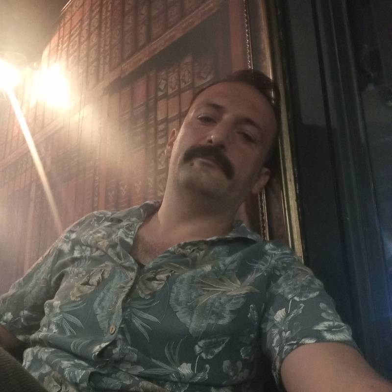 Meet Emre, 38 Male from Turquie - Free Online Dating at AhhDate