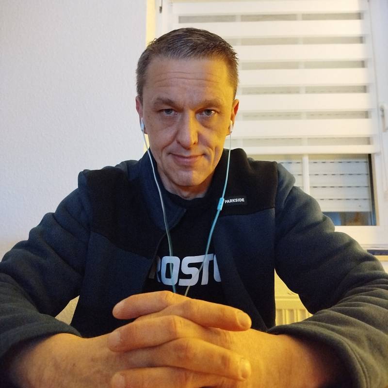 Meet Dariusz Marek, 45 Male from Alemanha - Free Online Dating at AhhDate