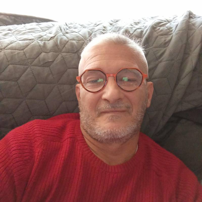 Meet vales, 61 Male from France - Free Online Dating at AhhDate