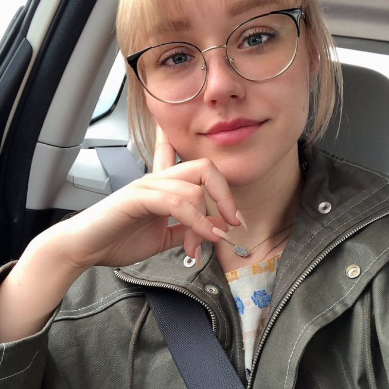 Meet Anna, 30 Female from Belgium - Free Online Dating at AhhDate