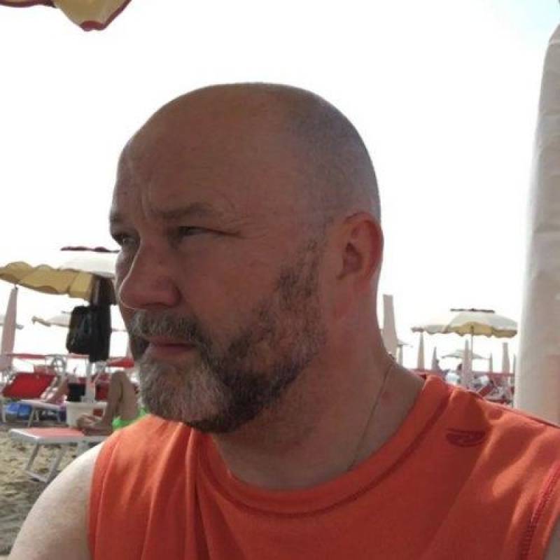 Meet Bob, 48 Male from Switzerland - Free Online Dating at AhhDate