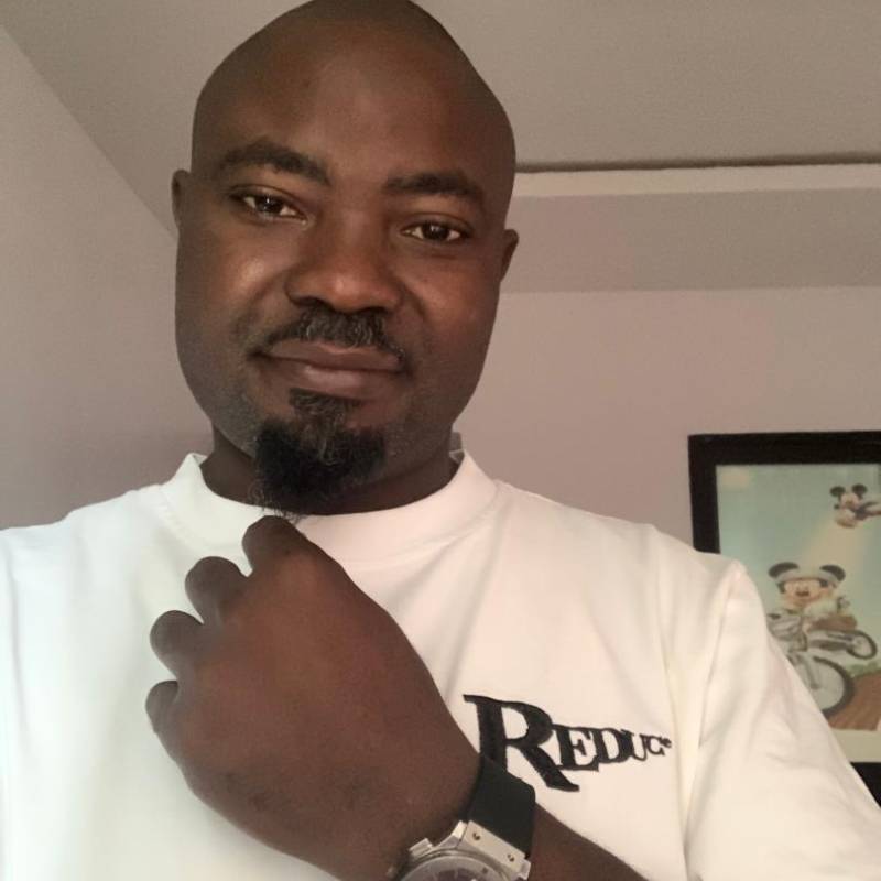 Meet Olayemi, 41 Male from Nigéria - Free Online Dating at AhhDate