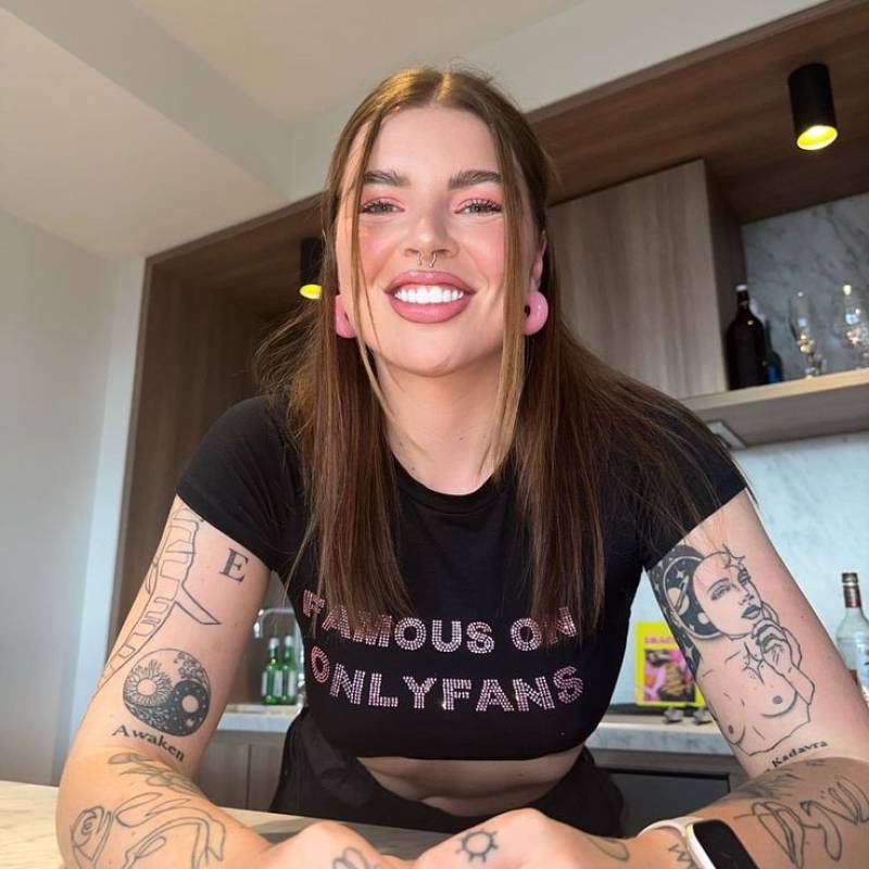 Meet Lisa, 30 Female from Australia - Free Online Dating at AhhDate