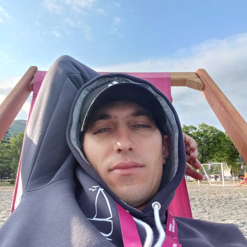 Meet Norayr, 18 Male from Armenia - Free Online Dating at AhhDate