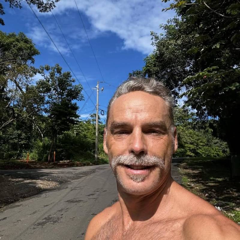 Meet Gary, 49 Male from Vereinigte Staaten - Free Online Dating at AhhDate - Photo 21582