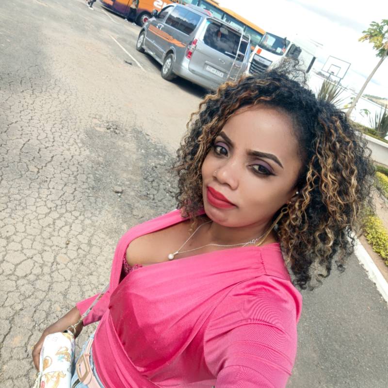 Meet Arianah, 34 Female from فرنسا - Free Online Dating at AhhDate - Photo 21210