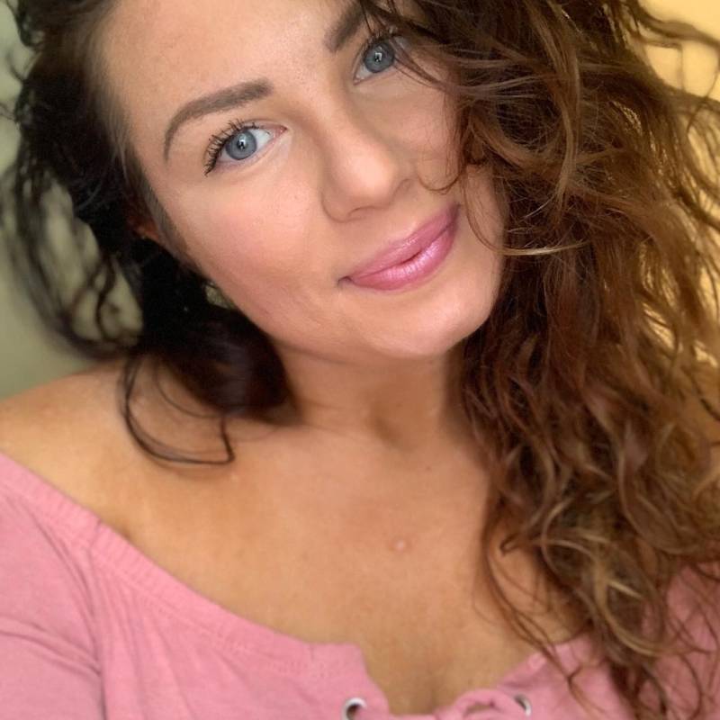 Meet Anneliese, 31 Female from Almanya - Free Online Dating at AhhDate