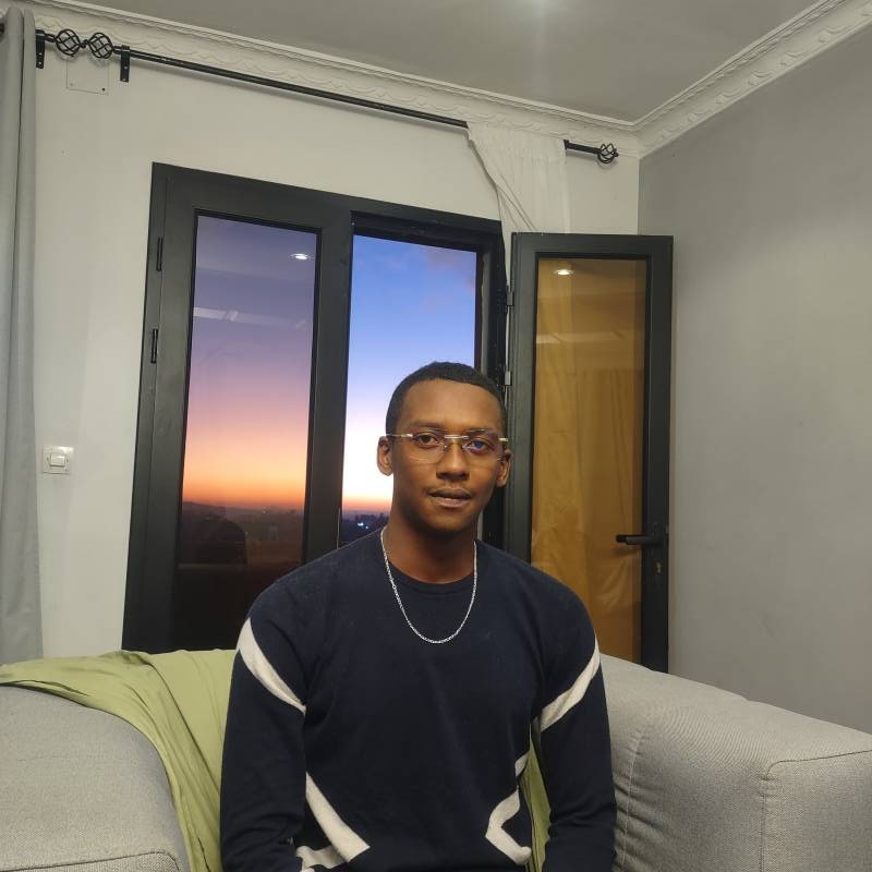 Meet Tia, 18 Female from Madagascar - Free Online Dating at AhhDate