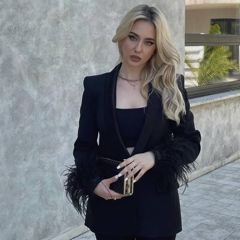 Meet Yana, 39 Female from Canada - Free Online Dating at AhhDate - Photo 21040