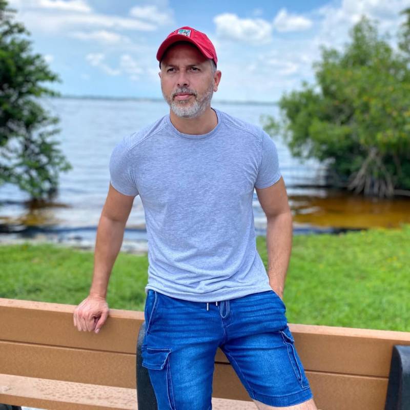 Meet James, 58 Male from Pays-Bas - Free Online Dating at AhhDate