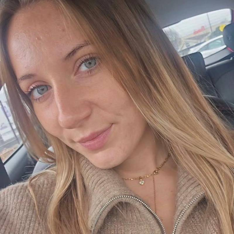 Meet CLARIS, 18 Female from Norway - Free Online Dating at AhhDate