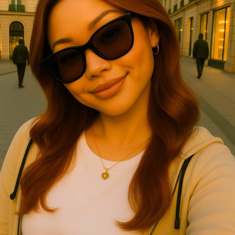 Meet Lena, 28 Male from Frankrijk - Free Online Dating at AhhDate