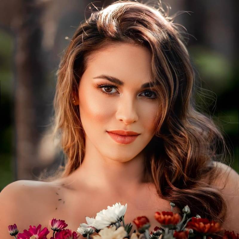 Meet Oksana, 39 Female from Kanada - Free Online Dating at AhhDate