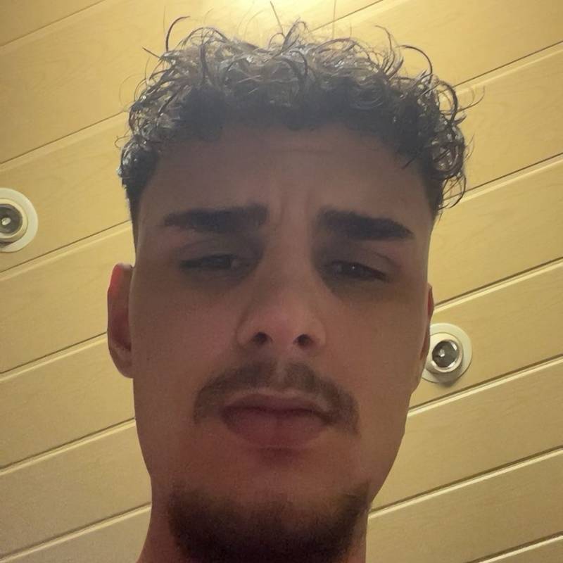 Meet Miguel, 19 Male from Германия - Free Online Dating at AhhDate