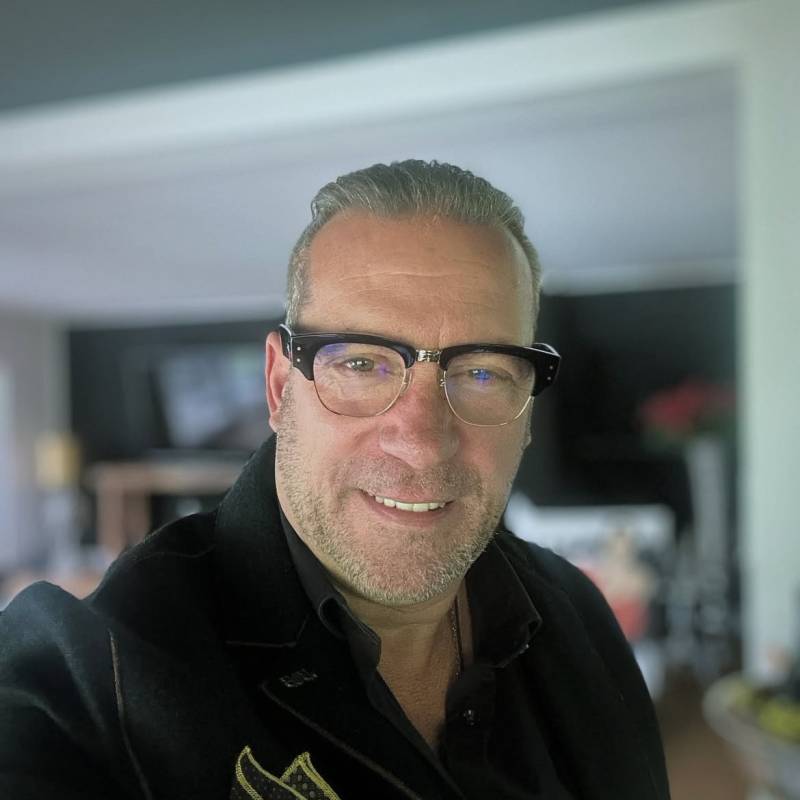 Meet James, 61 Male from Großbritannien - Free Online Dating at AhhDate