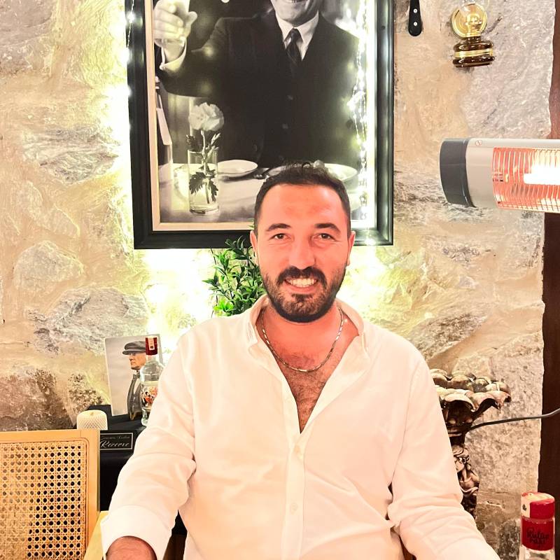 Meet Mert, 18 Male from Türkiye - Free Online Dating at AhhDate