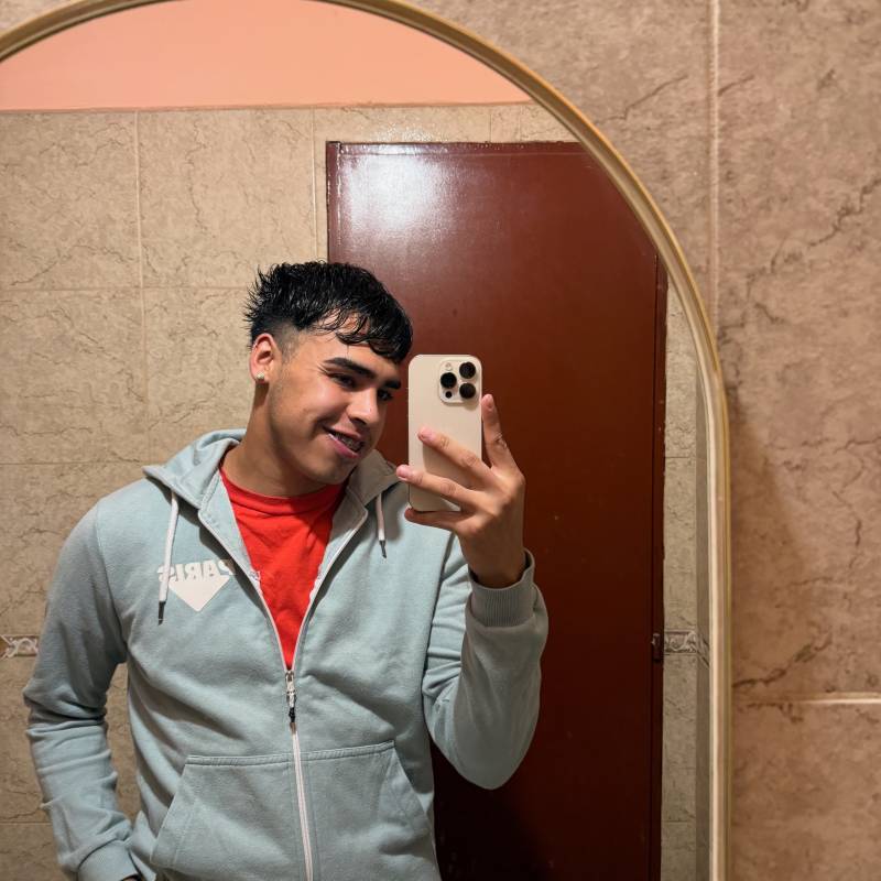 Meet Lucas, 18 Male from Argentina - Free Online Dating at AhhDate