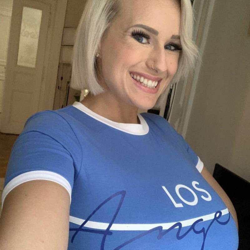 Meet Mary, 39 Female from Germany - Free Online Dating at AhhDate - Photo 22442