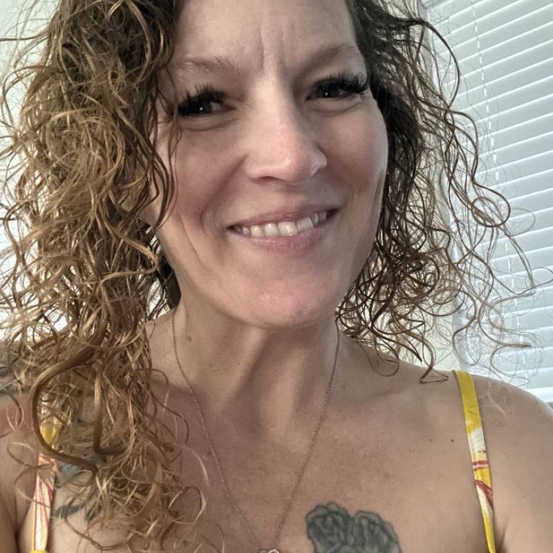 Meet Isabelle, 38 Female from Austria - Free Online Dating at AhhDate