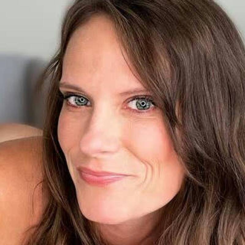 Meet Pauline, 18 Female from Fransa - Free Online Dating at AhhDate