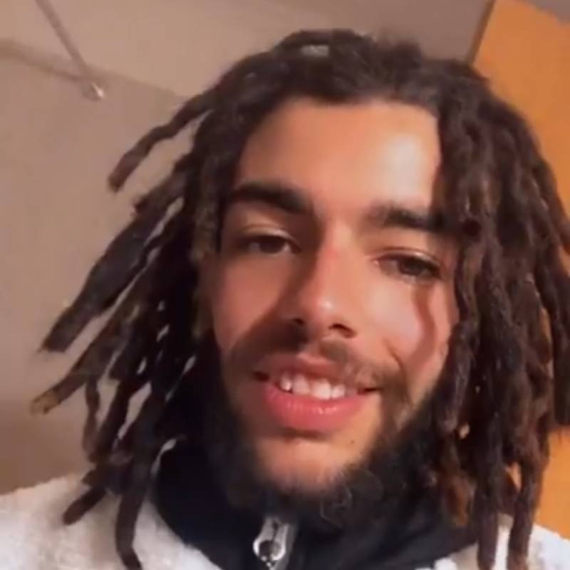 Meet Tomás, 18 Male from Zurich, Suíça - Free Online Dating at AhhDate