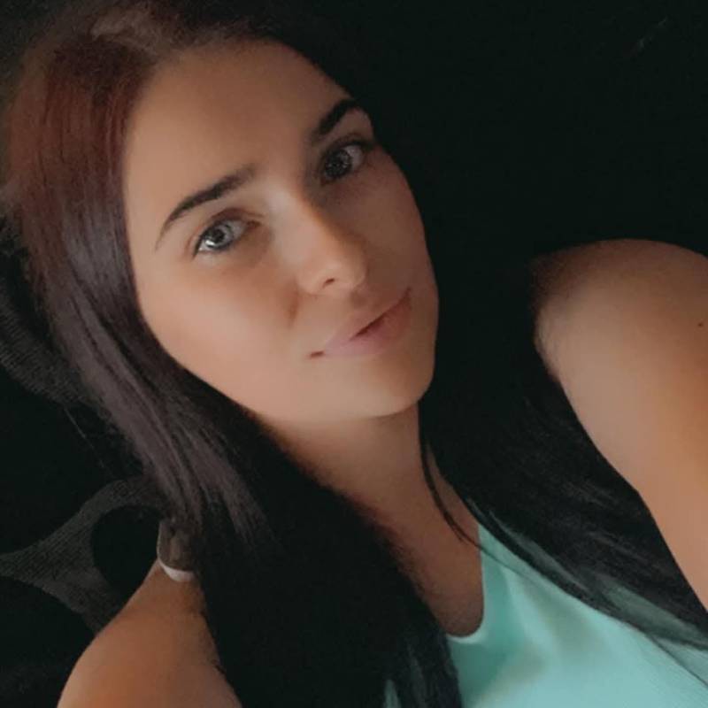 Meet Emma, 18 Female from Royaume-Uni - Free Online Dating at AhhDate