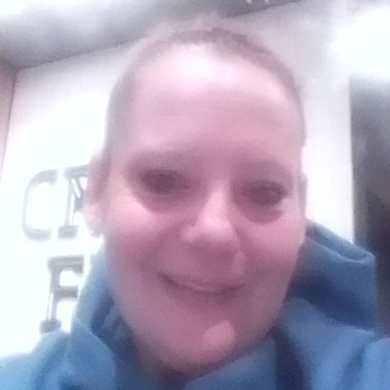 Meet Roger, 18 Female from United States - Free Online Dating at AhhDate