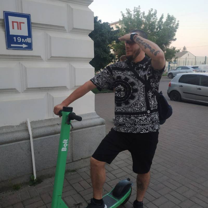 Meet Ruslan, 38 Male from Украина - Free Online Dating at AhhDate