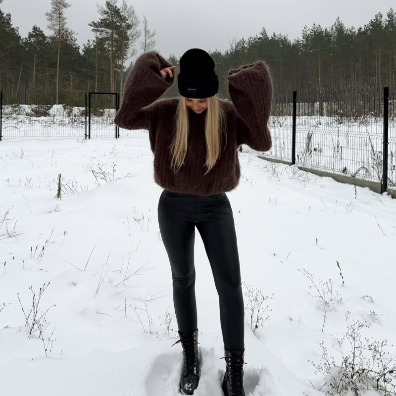 Meet Viktoria, 18 Female from Tirana, Albania - Free Online Dating at AhhDate