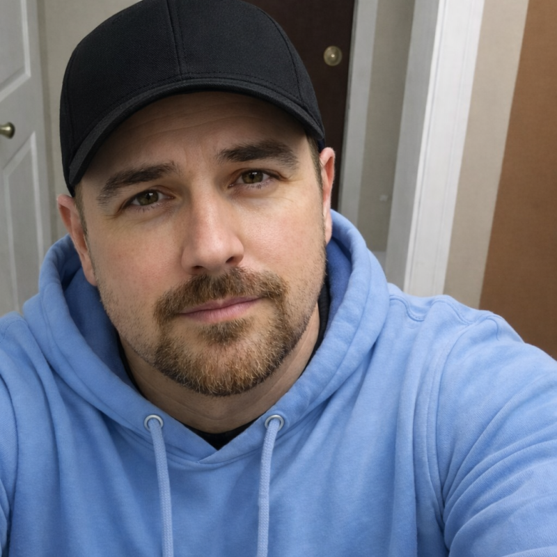 Meet Trav, 41 Male from Canadá - Free Online Dating at AhhDate