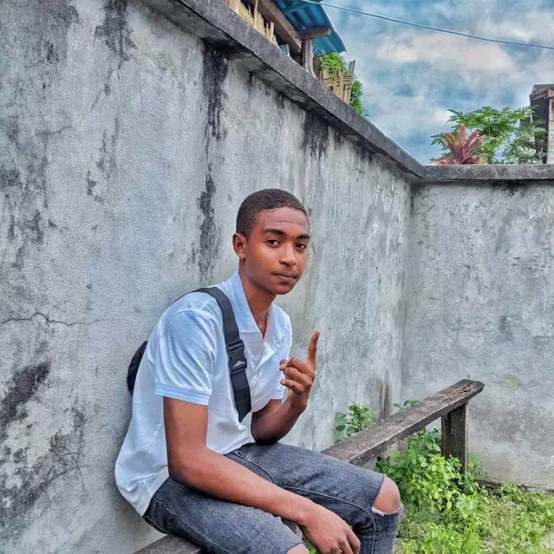 Meet Emilio, 18 Male from Toamasina, Madagaskar - Free Online Dating at AhhDate - Photo 26978