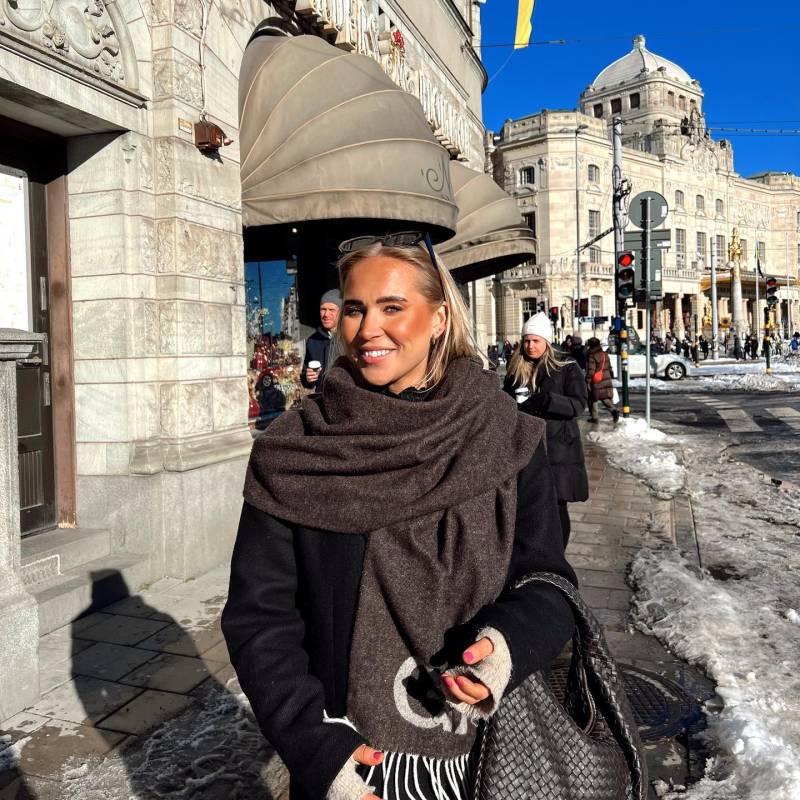 Meet Byron, 18 Female from Espagne - Free Online Dating at AhhDate