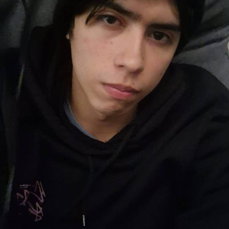 Meet Ee, 19 Male from Belgium - Free Online Dating at AhhDate