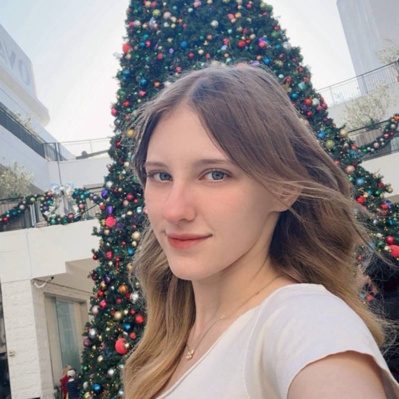 Meet Anna, 28 Female from الولايات المتحدة - Free Online Dating at AhhDate