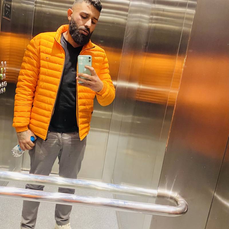 Meet Alex, 18 Male from Espagne - Free Online Dating at AhhDate