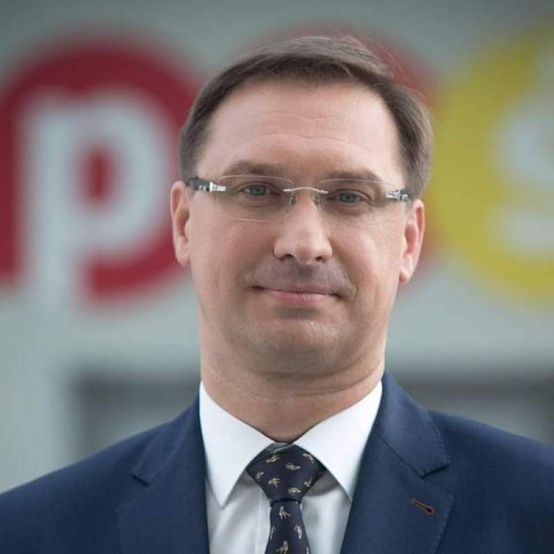 Dating in Bristol: Gary. 56 years old. Free Online Dating.