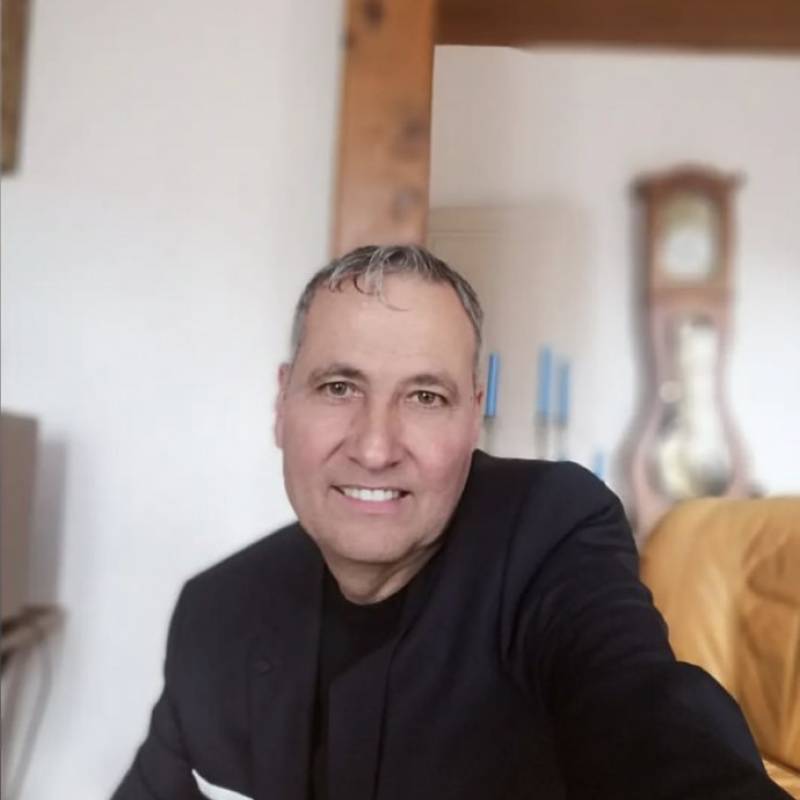 Meet Jeff, 54 Male from Toulouse, France - Free Online Dating at AhhDate