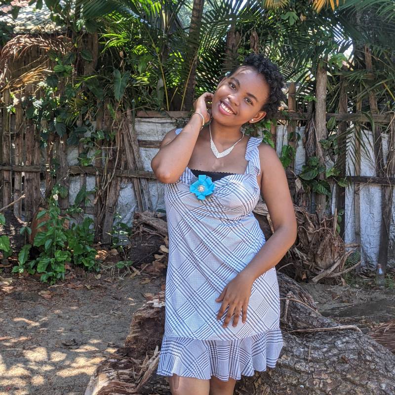 Meet Loa, 21 Female from Madagascar - Free Online Dating at AhhDate