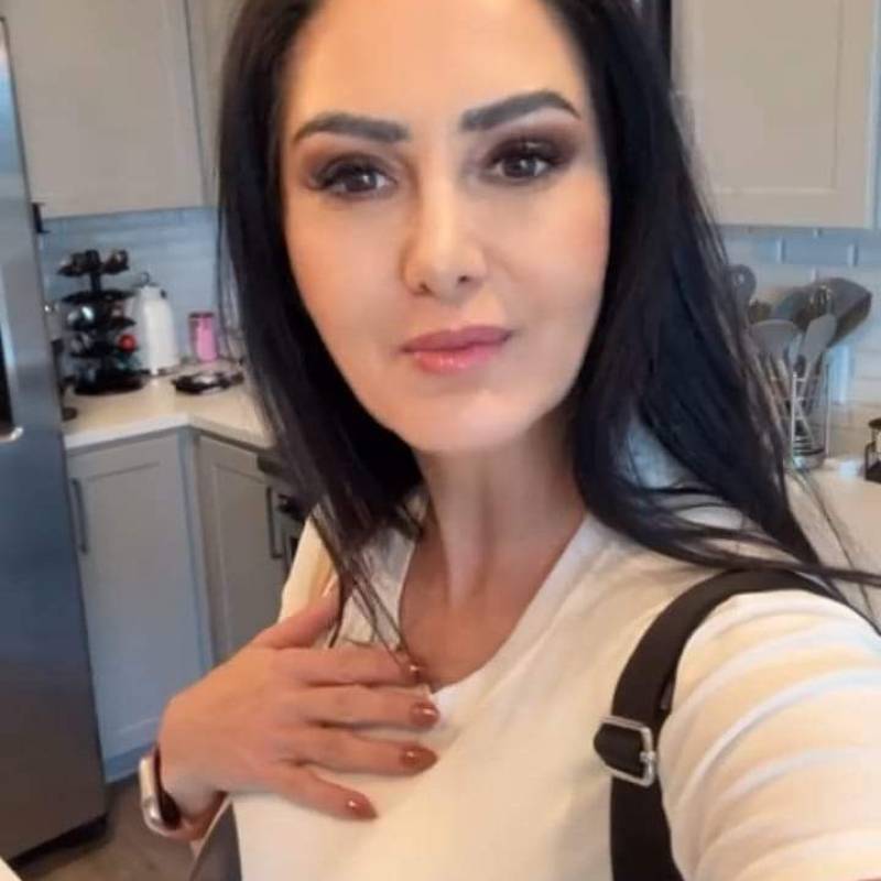 Meet Steph, 18 Female from Sint-Maarten - Free Online Dating at AhhDate